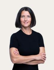 Móré Zsuzsa pályaválasztási és karrier-tanácsadó, jógaoktató